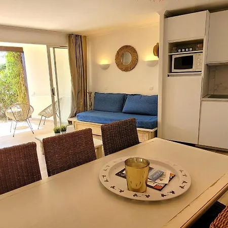 Appartement Bright With Garden And Sea View