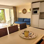 アパート Bright With Garden And Sea View