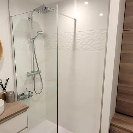 Bright With Garden And Sea View Grimaud